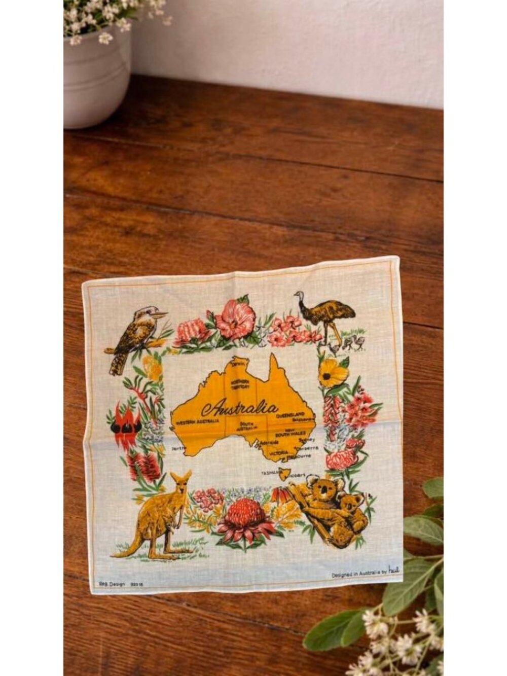 Vintage Australia Souvenir Hankie, Koala Kangaroo Map Handkerchief, Australian - Picture 2 of 5